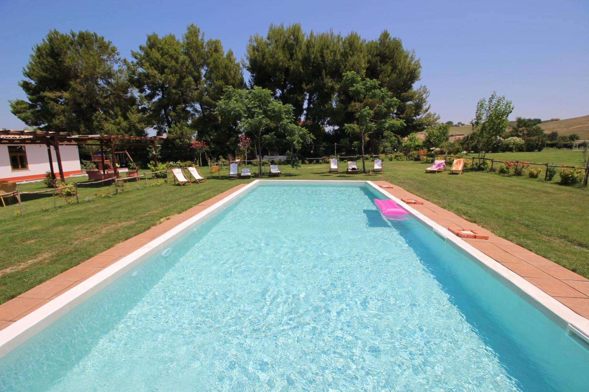 Agriturismo Essentia Dimora Rurale Larino Exterior photo